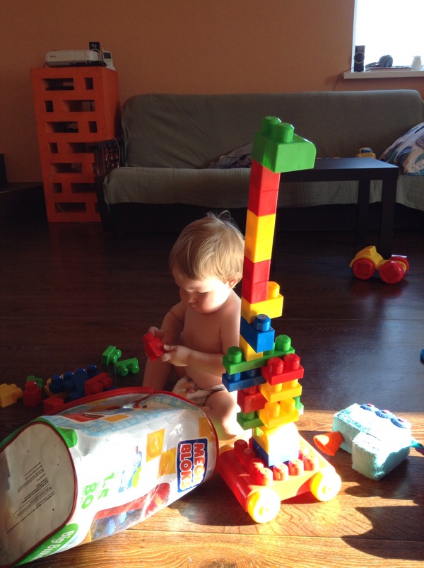 захар на стройке