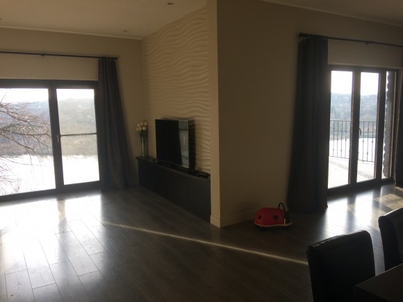 5AAD6E7E-A3D7-462B-8068-6D97C893FA55