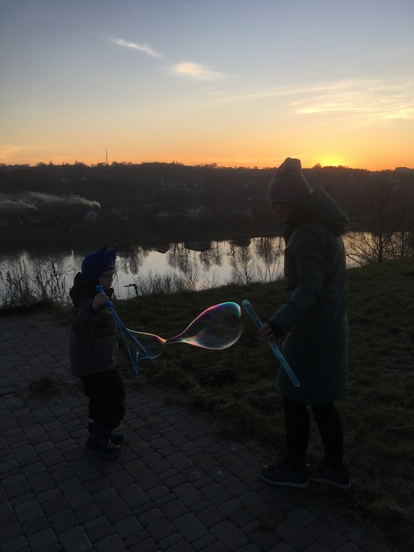 ACA2ECBD-D8AA-484F-8668-6D62A7F67BE2