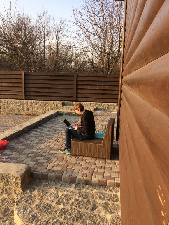 4EF84ED8-52BB-48F2-AE18-C29BDC042E5E