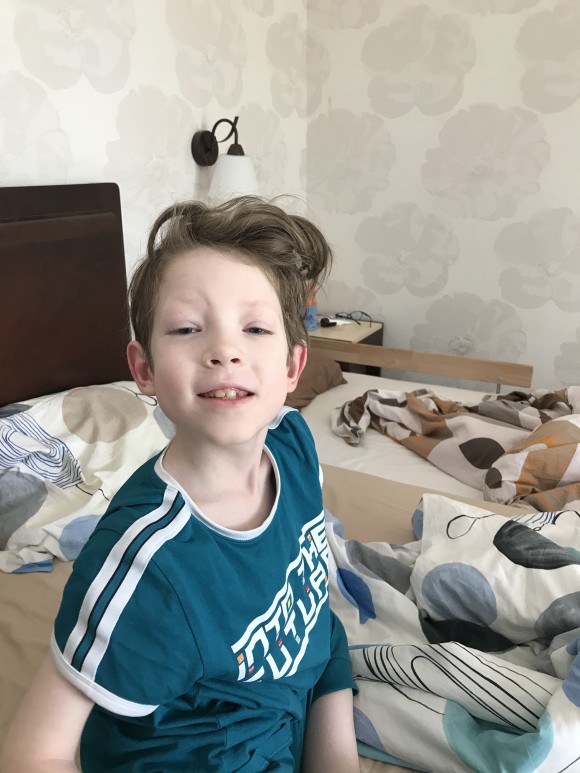 14EC6229-D259-4E5B-BB0E-2F26E025E827