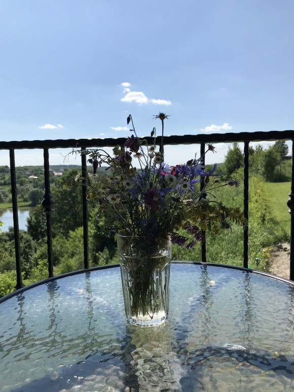 30AE8252-1248-4620-8FF4-47B7AF533CE4