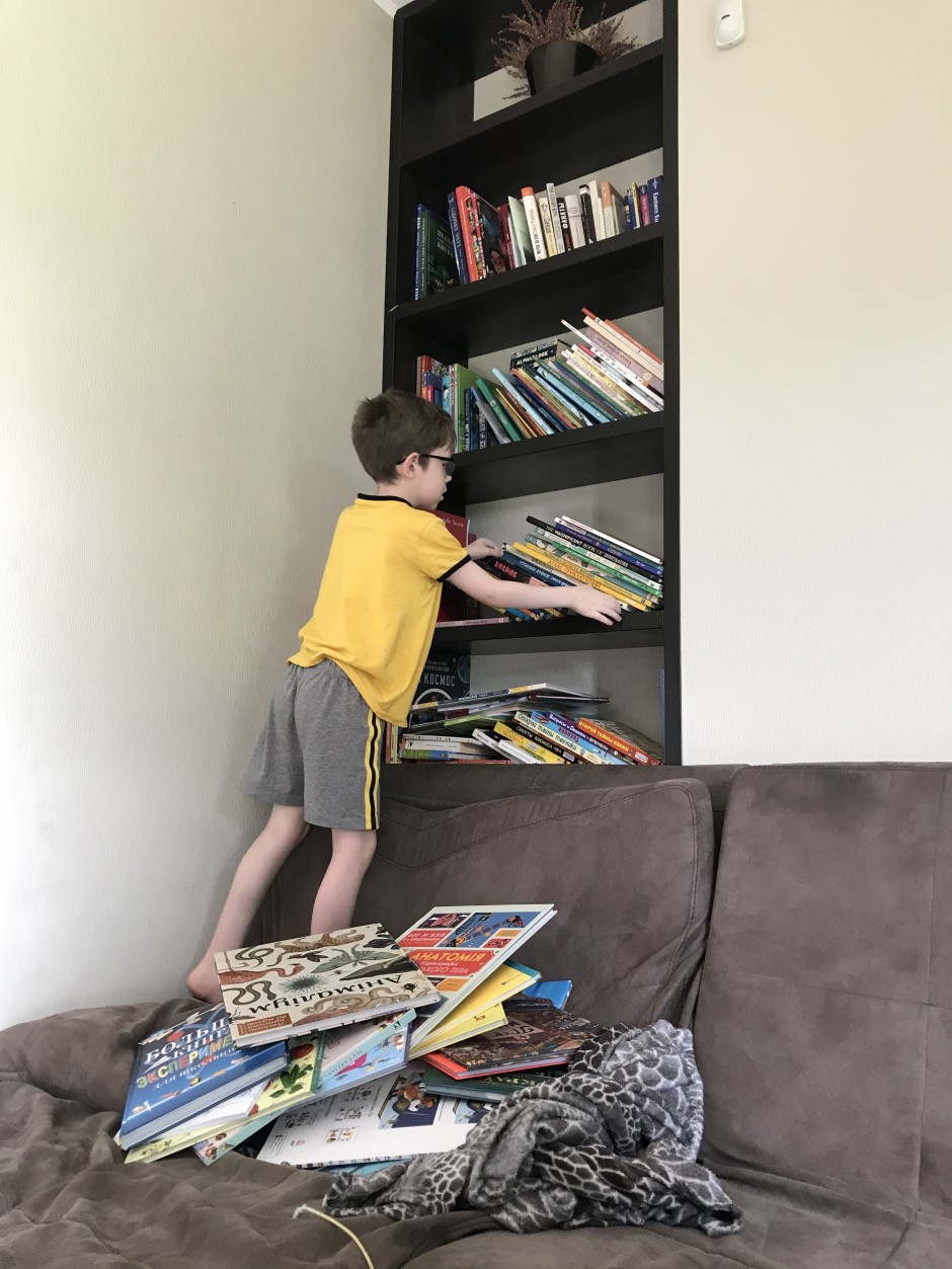 8B1C34D4-6DFA-4474-98EC-8641D98A1EED