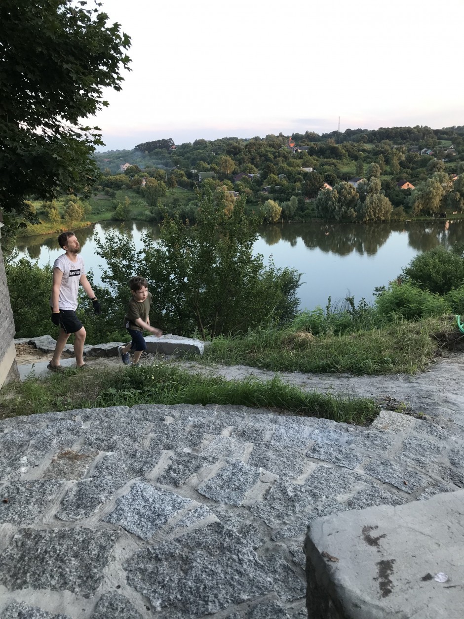 CE0AA1B8-9D5E-413D-88EC-15ACFBCAE50C