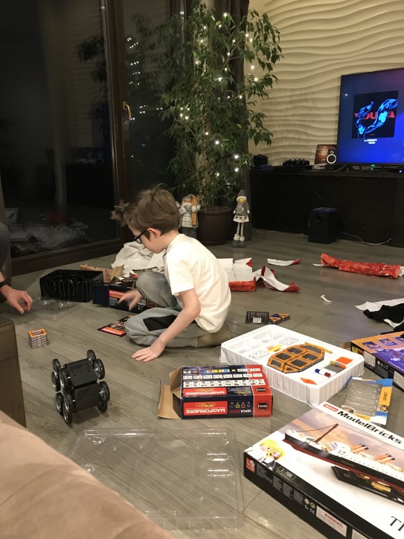 75BFB46E-9FF2-4748-983A-B27BE71E7210