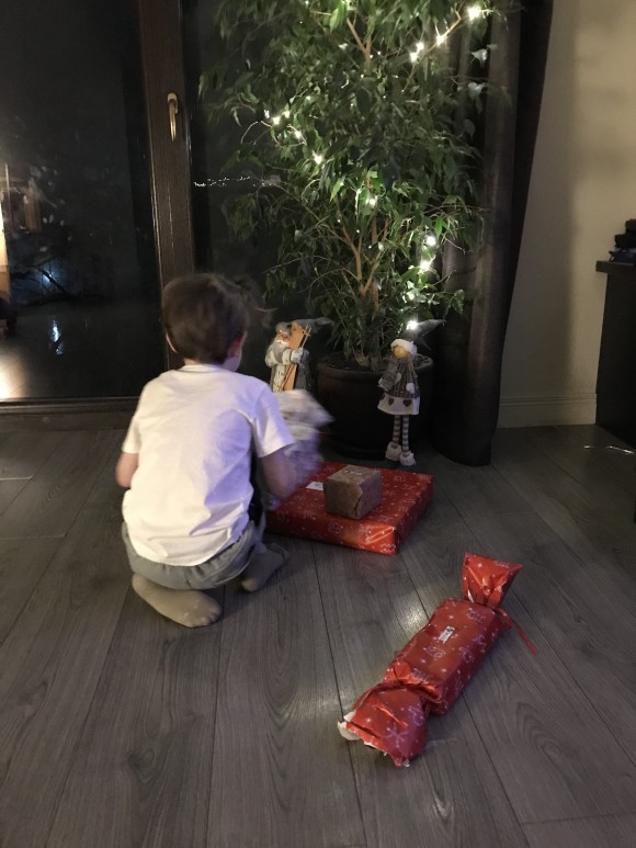 9AA50FD6-F4F8-4D80-A14F-638828DE7695