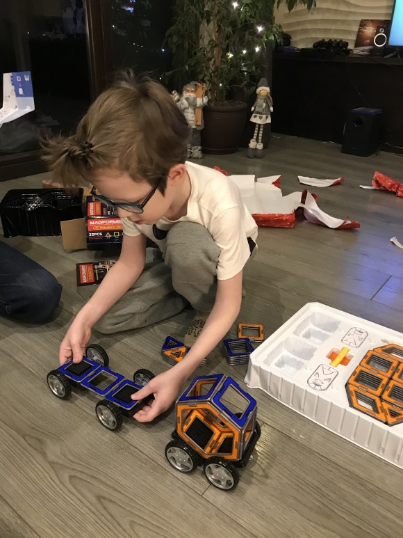 C145D350-FF64-4E7B-9919-E3F9EEC63A7B