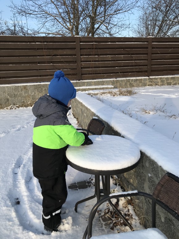 B5B27750-52E1-4B16-9DDE-108DA18B36BE