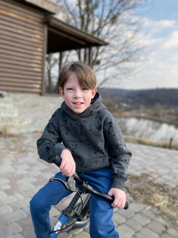 1E035AF4-A106-4979-8657-ECB1742E0CCE