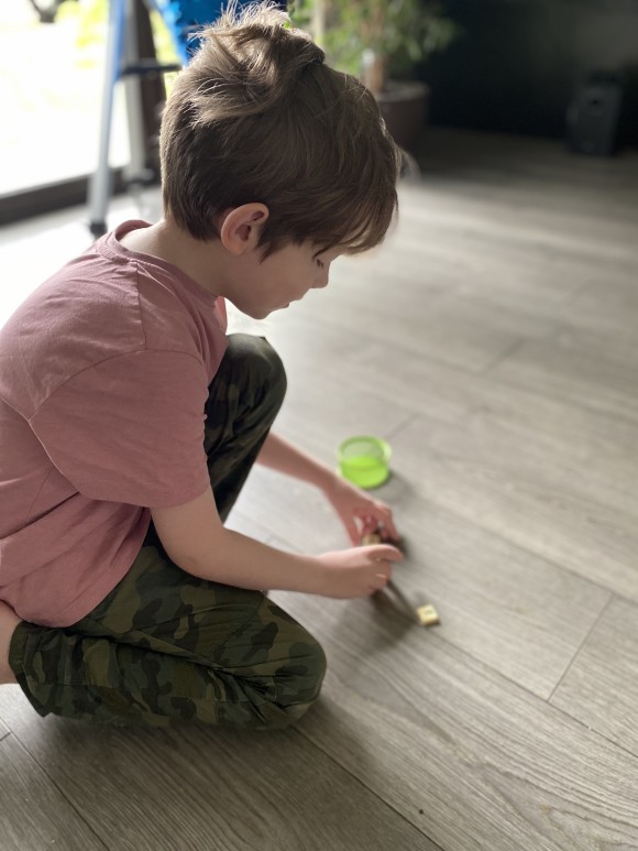 00979844-B27E-4F20-9271-04850AE80574