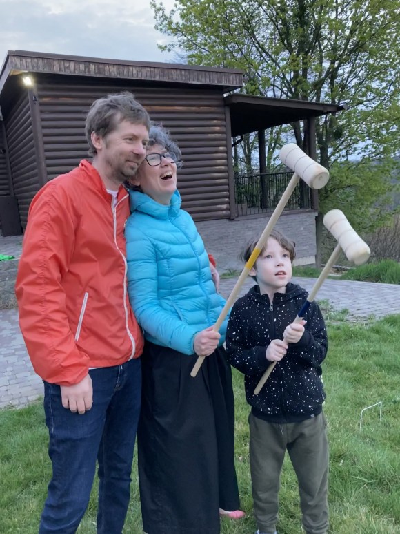 64F7FA5D-4775-4A44-81ED-05BB41BDCA49