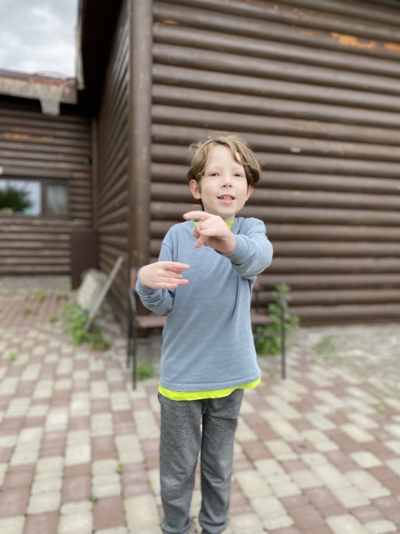 82F2086E-D679-494D-AD2B-7D9EE5C71650