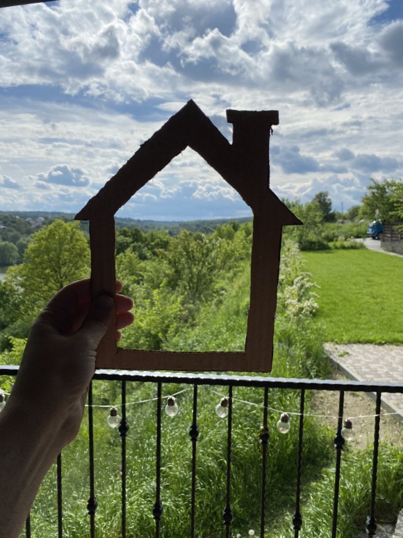 DFB8BFDE-786D-42BF-BDB1-B9D9C6340CA2