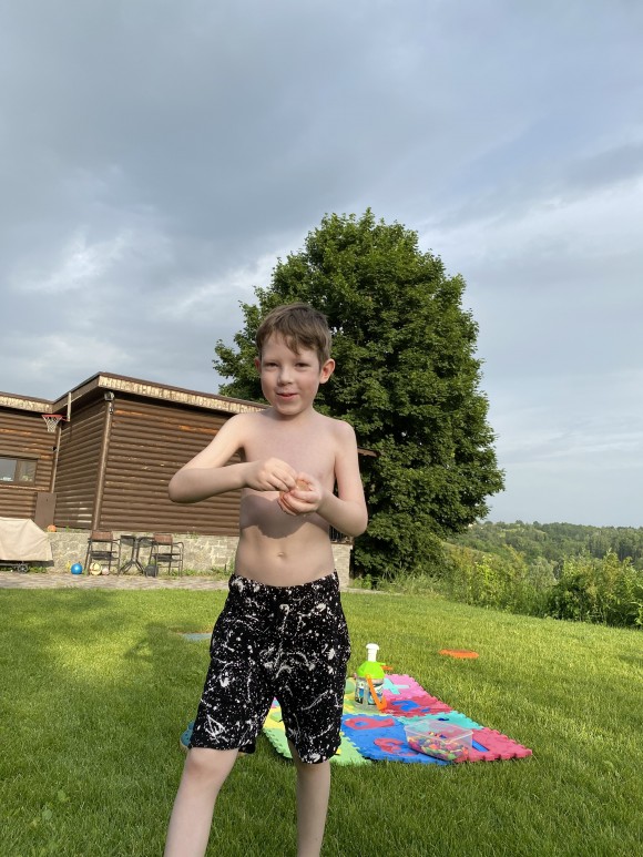 32287642-0728-4A2E-AF86-D4C4BF6F332F