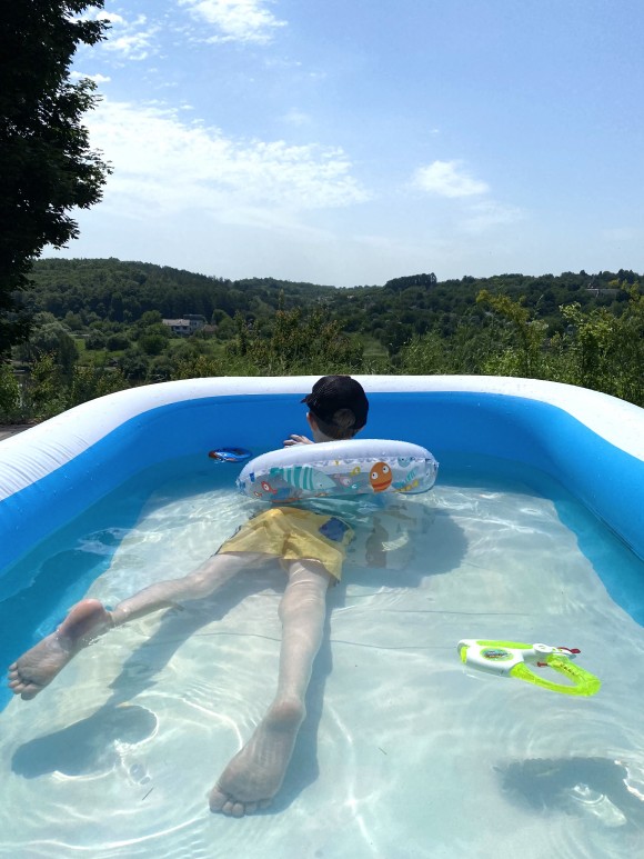 325EF8C2-D566-442A-ABEA-9F1569977063