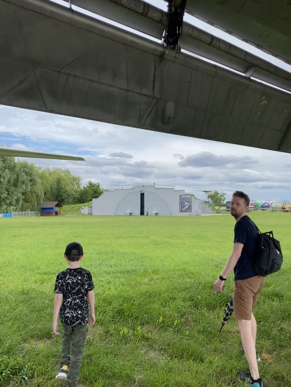 85CD0212-E3F9-41E5-B20A-26688FFEE85E