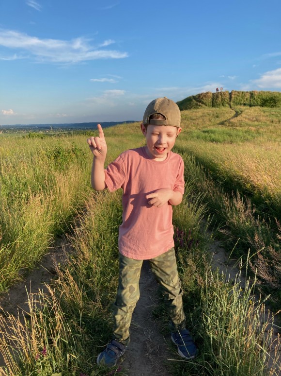 99DD012E-4062-4BF4-BB34-0FAE9D1A4CBD