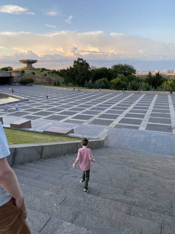 BFF6F596-50D5-4116-A086-3B1C399D72C1