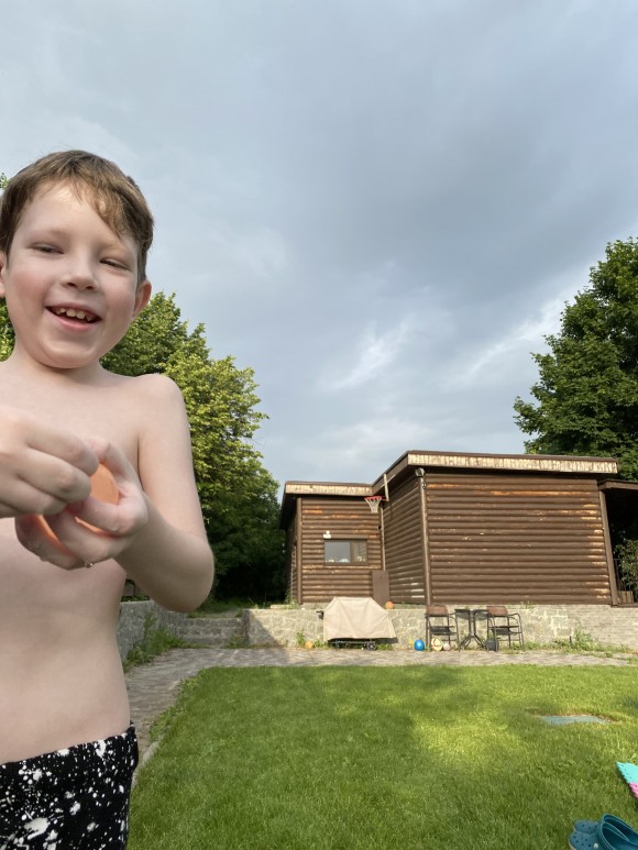 D3D26332-FB2B-4BEA-B846-EC151077E184