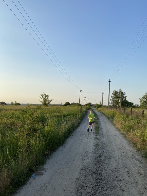 F9729269-F6E2-4EBB-BDFC-4A4F77D5E25C