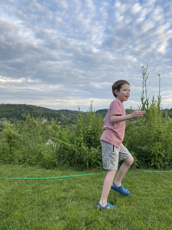 7646D4C6-400A-4E72-B549-36F00D28B4BD