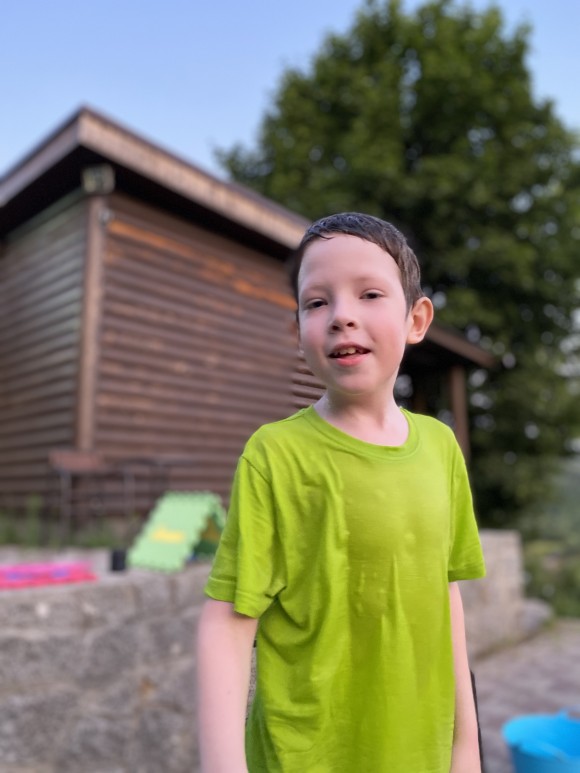 89FEDB79-7FFD-48A2-B0AE-D2690F04474C