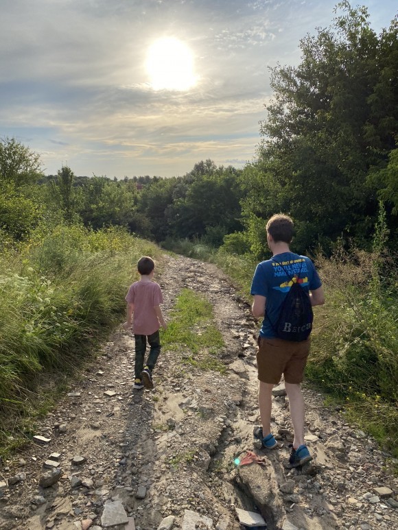 AC8442EB-BB91-403B-9185-810261B9194D