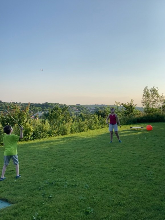 C64682E9-D837-4437-BB40-D7E62754AD78