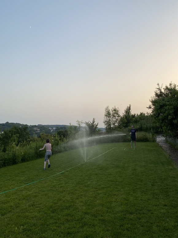 D84685E2-54C8-48E4-BAFD-F66B02A2827D