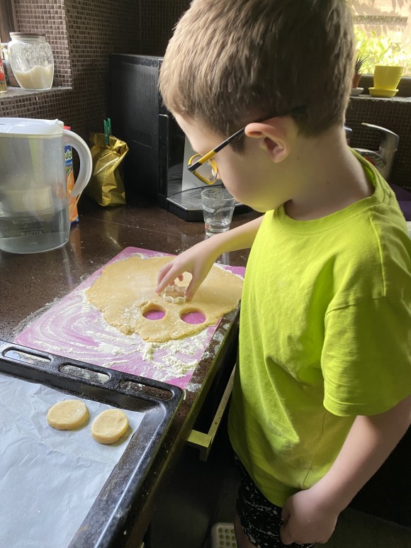 3507529D-EDB0-4973-A9E0-D393F3301990