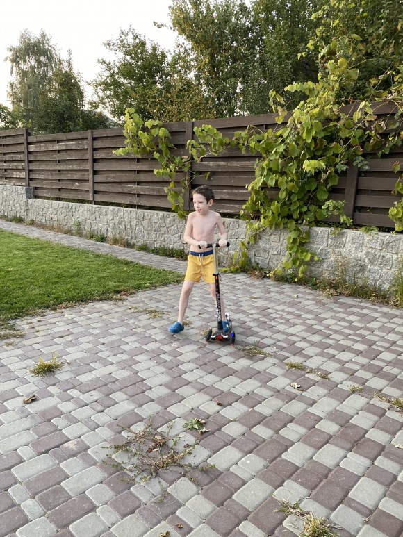 D59156B7-B904-480C-A110-FC164648BC03