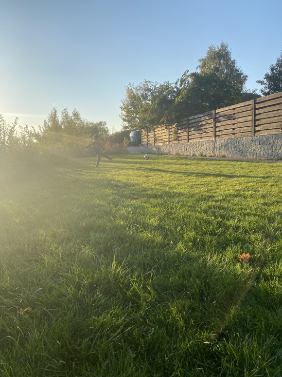 75FB3FF7-7E7A-4882-92FC-690D17057FC5