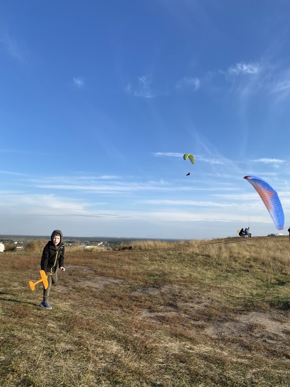 F9A3E27D-1E5E-410F-A516-5514D78BF351