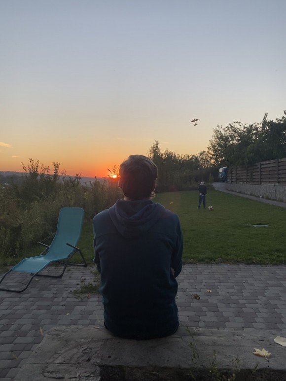 FB875A75-8722-4EC6-A7C5-B0BB01D9ED53