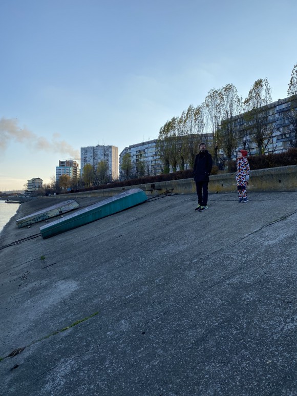 5C1139B1-89E0-4272-823E-1A6266BF08D8