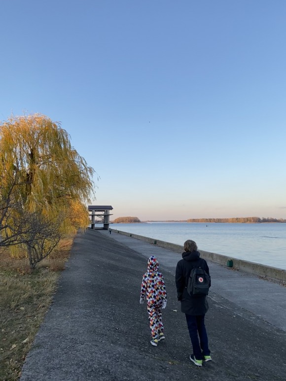 64AC33AA-0487-4508-8D4E-B3F619A1819F