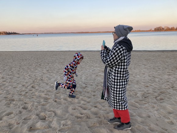 E09312DF-601E-4D82-9648-E2FEF263B00D