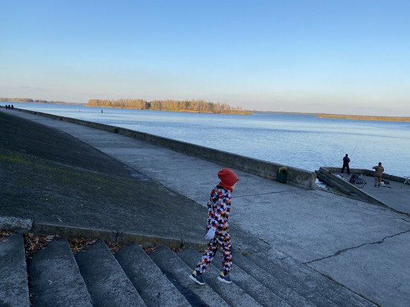 FE9F12E8-099A-4449-96AF-398C61AAC1F1