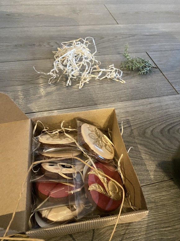 339E25DD-289F-4433-AE46-AE2EF8A30F06