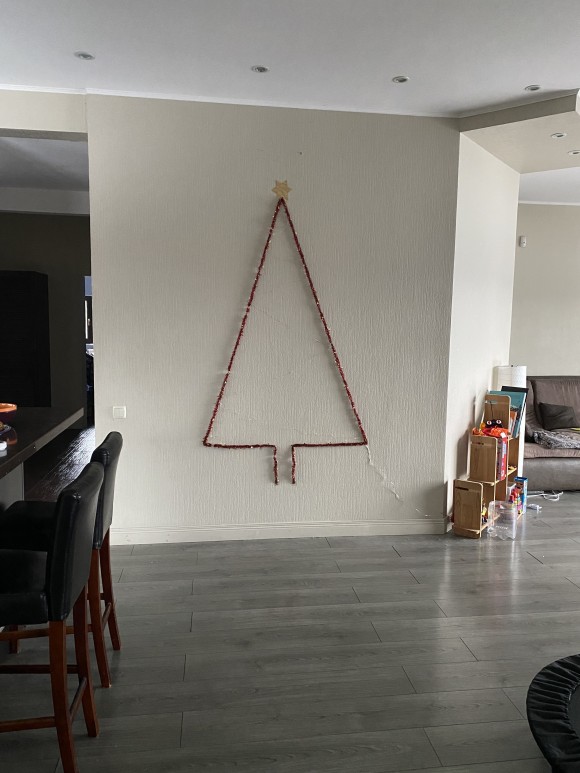 DA3FB184-0203-48AF-A075-B4A649F5B111